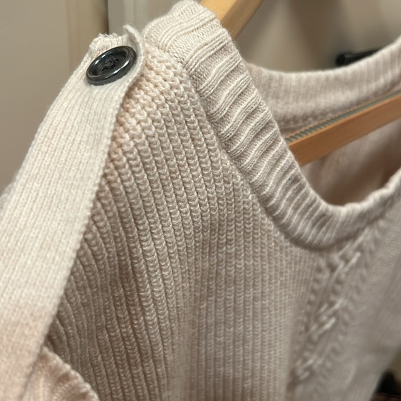 Pretty short sleeve sweater fancy shoulder strap - Picture 2 of 3